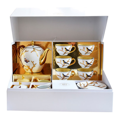 Чайный сервиз на 6 персон 15 предметов от Aux Oiseaux Bernardaud Чайный сервиз на 6 персон 15 предметов от Aux Oiseaux Bernardaud