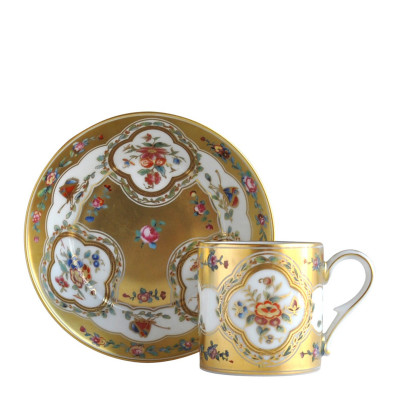 Чашка с блюдцем от Historic Cups Aux Papillons Bernardaud