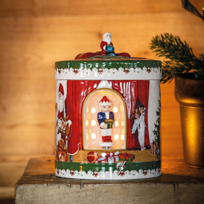 Круглый музыкальный подсвечник Санта с подарками 22 см Christmas Toys Villeroy & Boch Круглый музыкальный подсвечник Санта с подарками 22 см Christmas Toys Villeroy & Boch