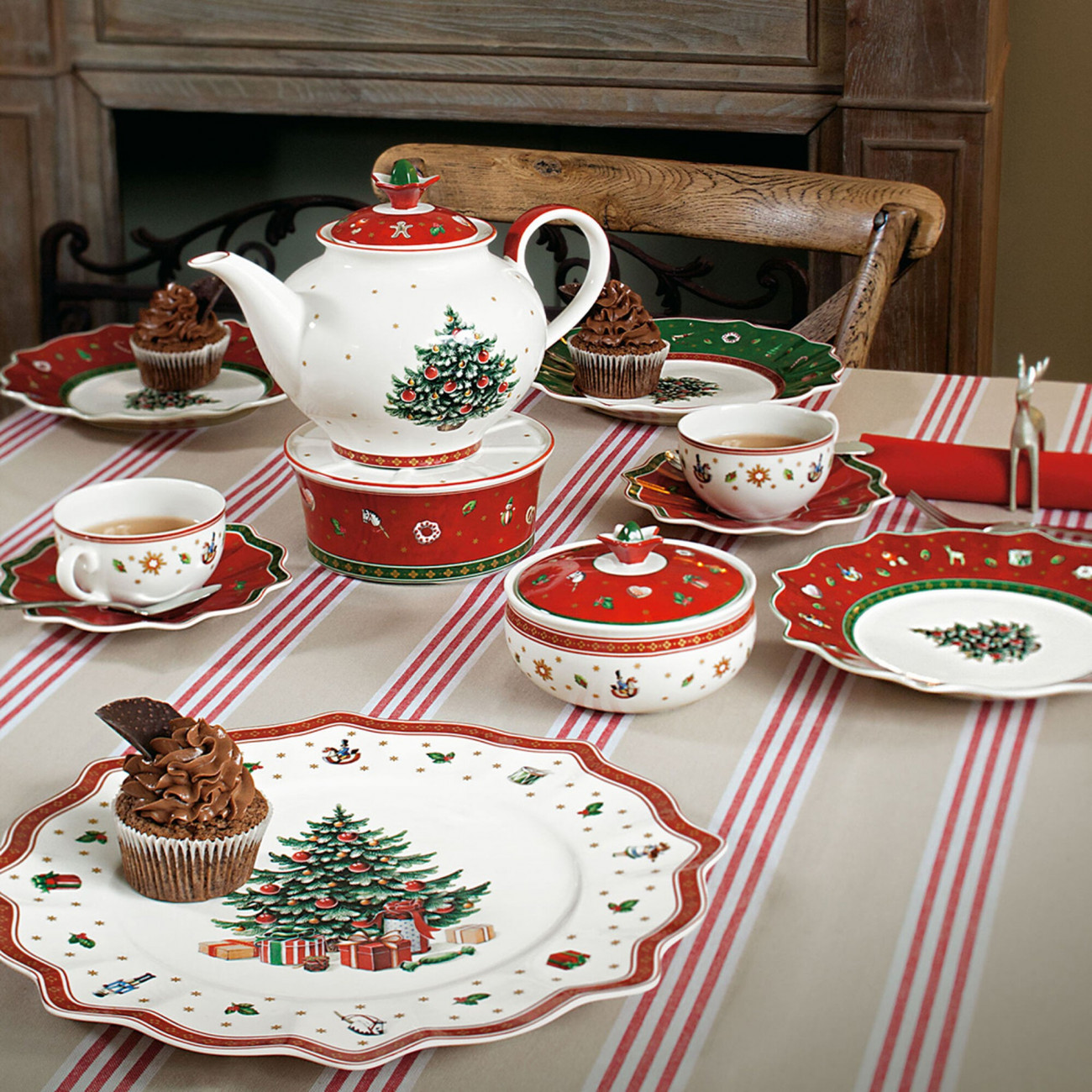 Сервиз виллерой бох. Фарфор виллерой бош. Новогодняя посуда виллерой бош. Сервиз виллерой бох. Виллерой и бох посуда амазония.